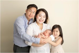 How to Prepare Siblings for Newborn Session