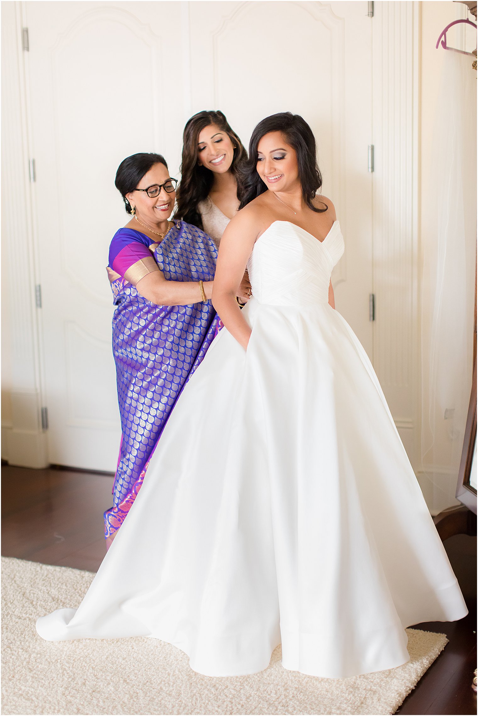 Mother of the Bride Duties Explained: Before, During and After the Wedding  -  