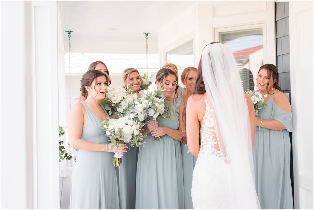 First Look With Bridesmaids Getting Ready Photo Ideas For Wedding Day 2404