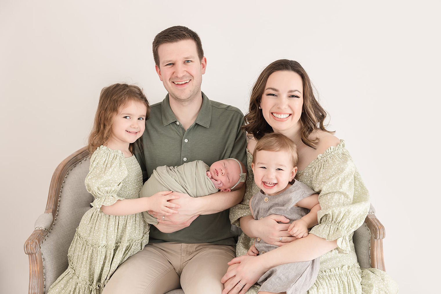 happy family with their baby girl session 