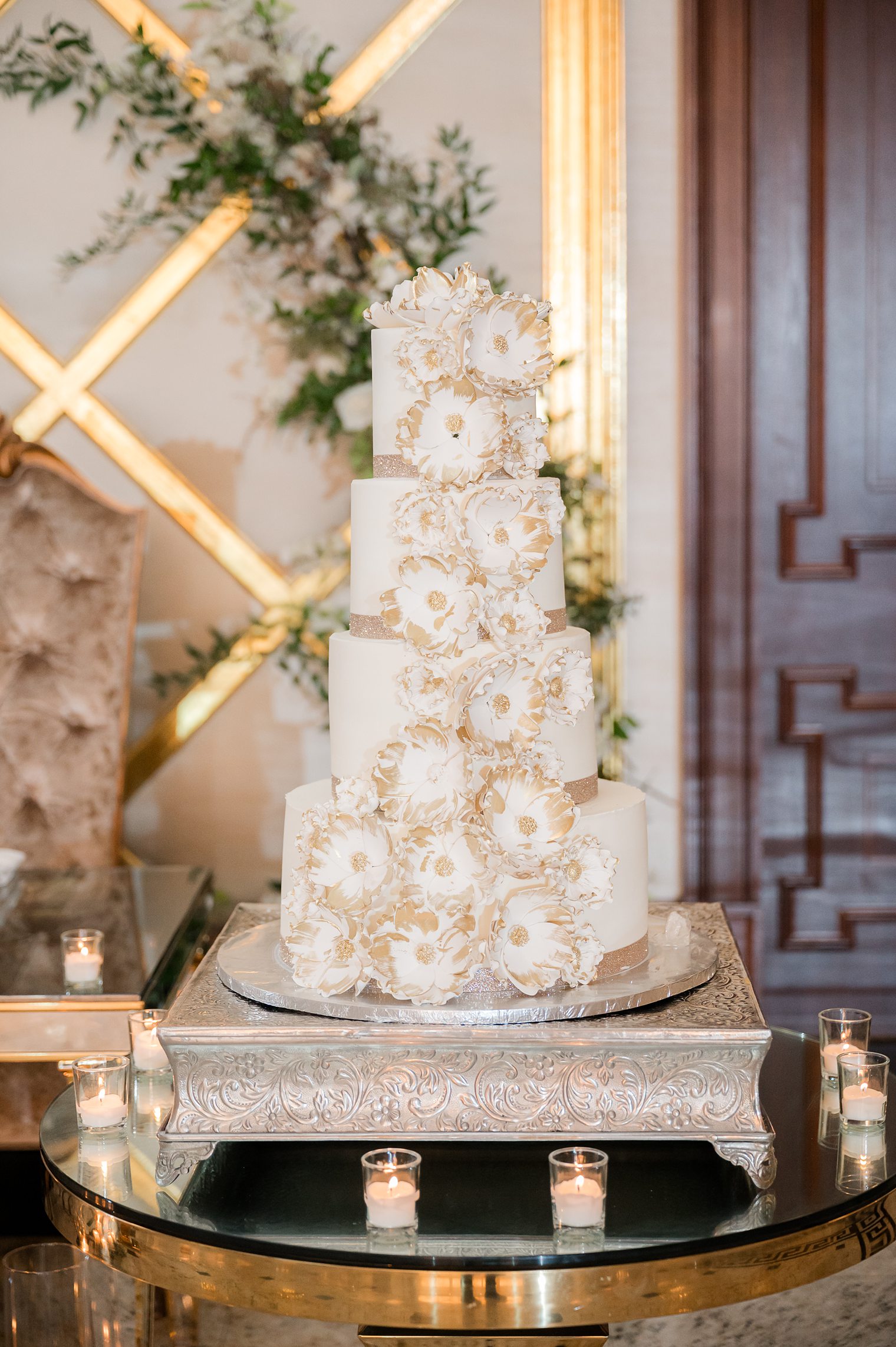 wedding cake details 