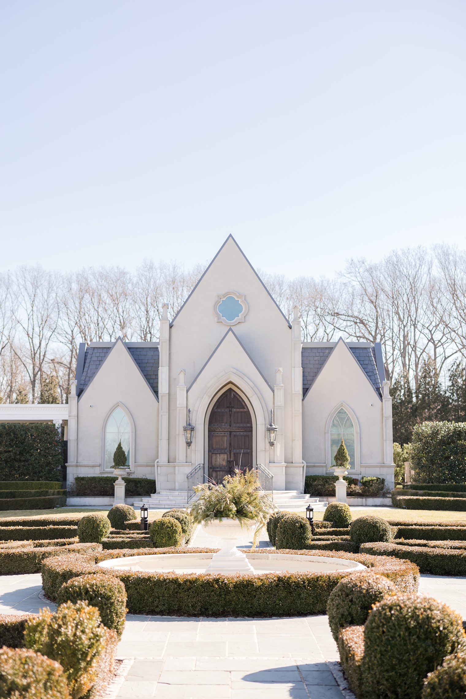 wedding day at Park Chateau Estate