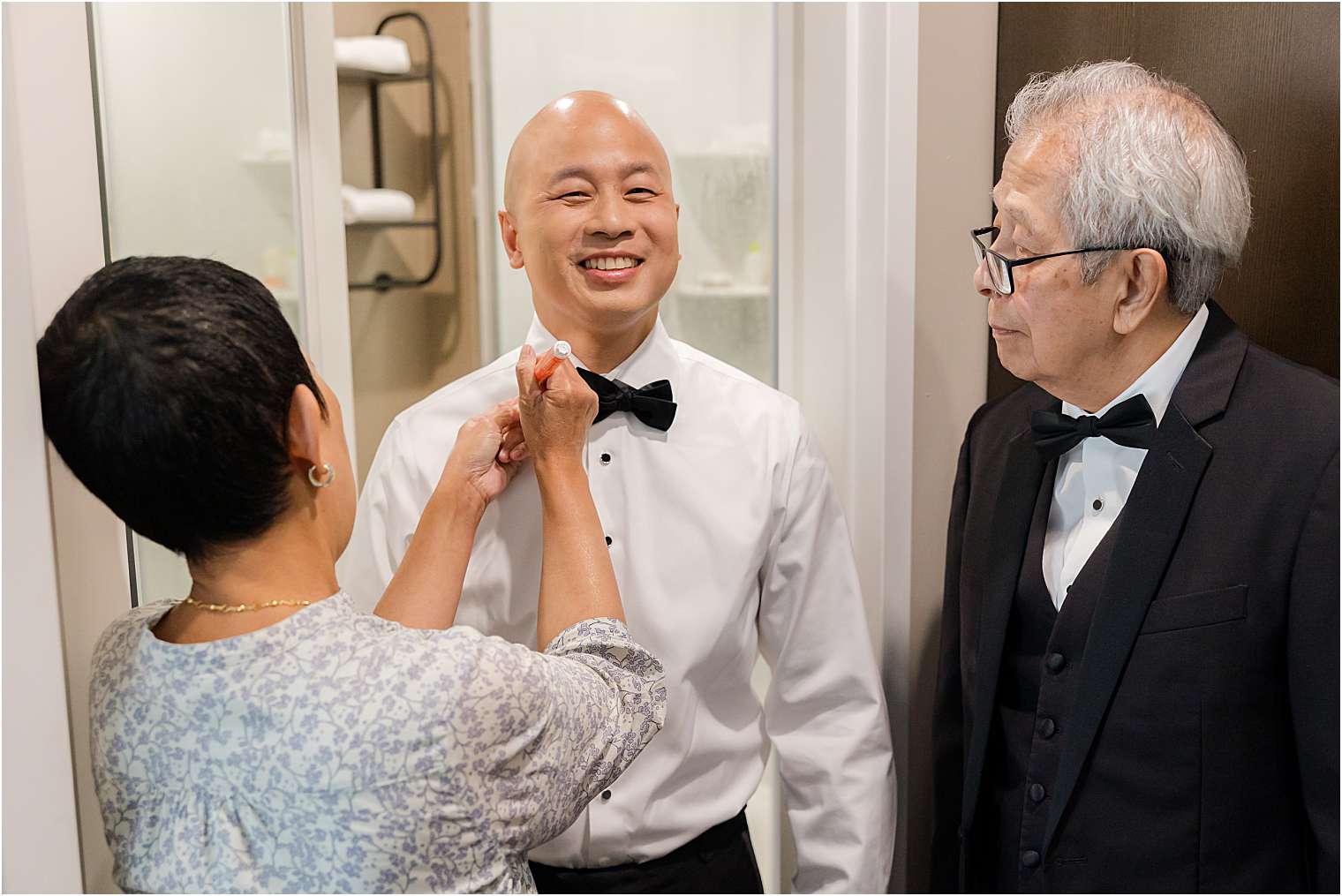 groom getting ready for the special day