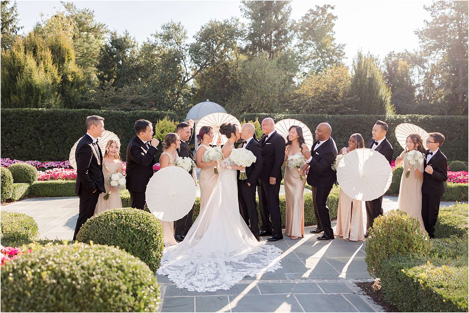 Bride and groom with their bridesmaids and groomsmen