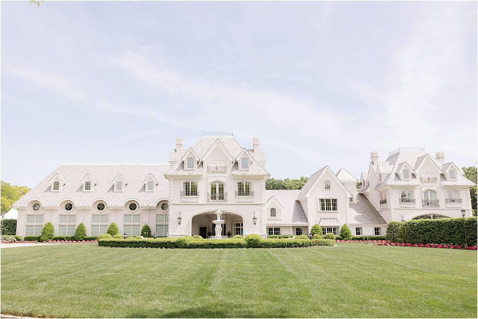 Romantic Weeding at Park Chateau Estate and Gardens