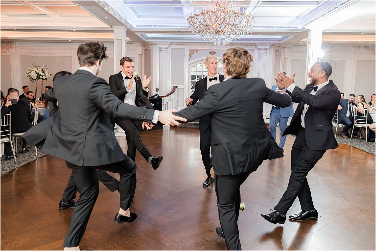 groomsmen dancing