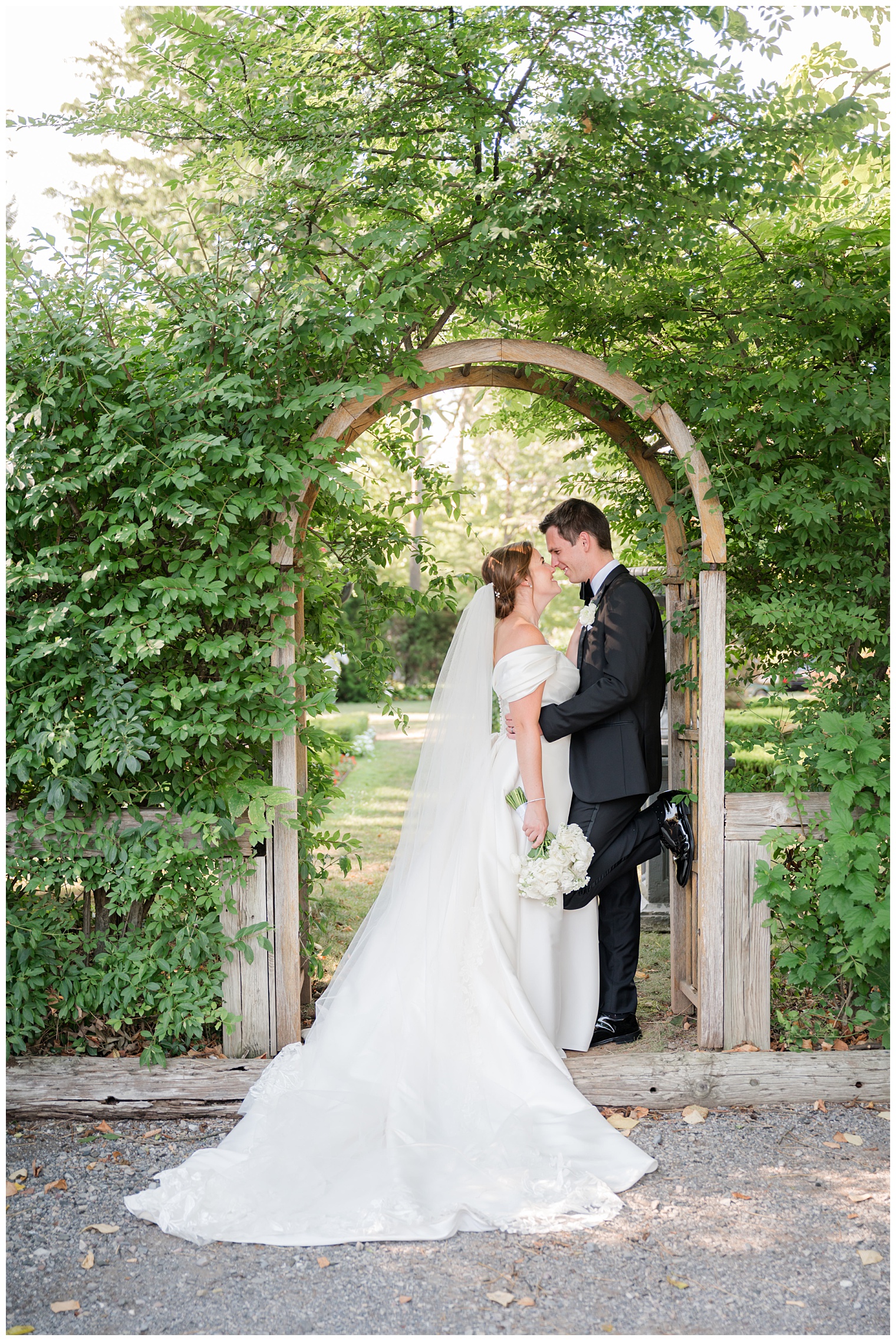 romantic bride and groom 