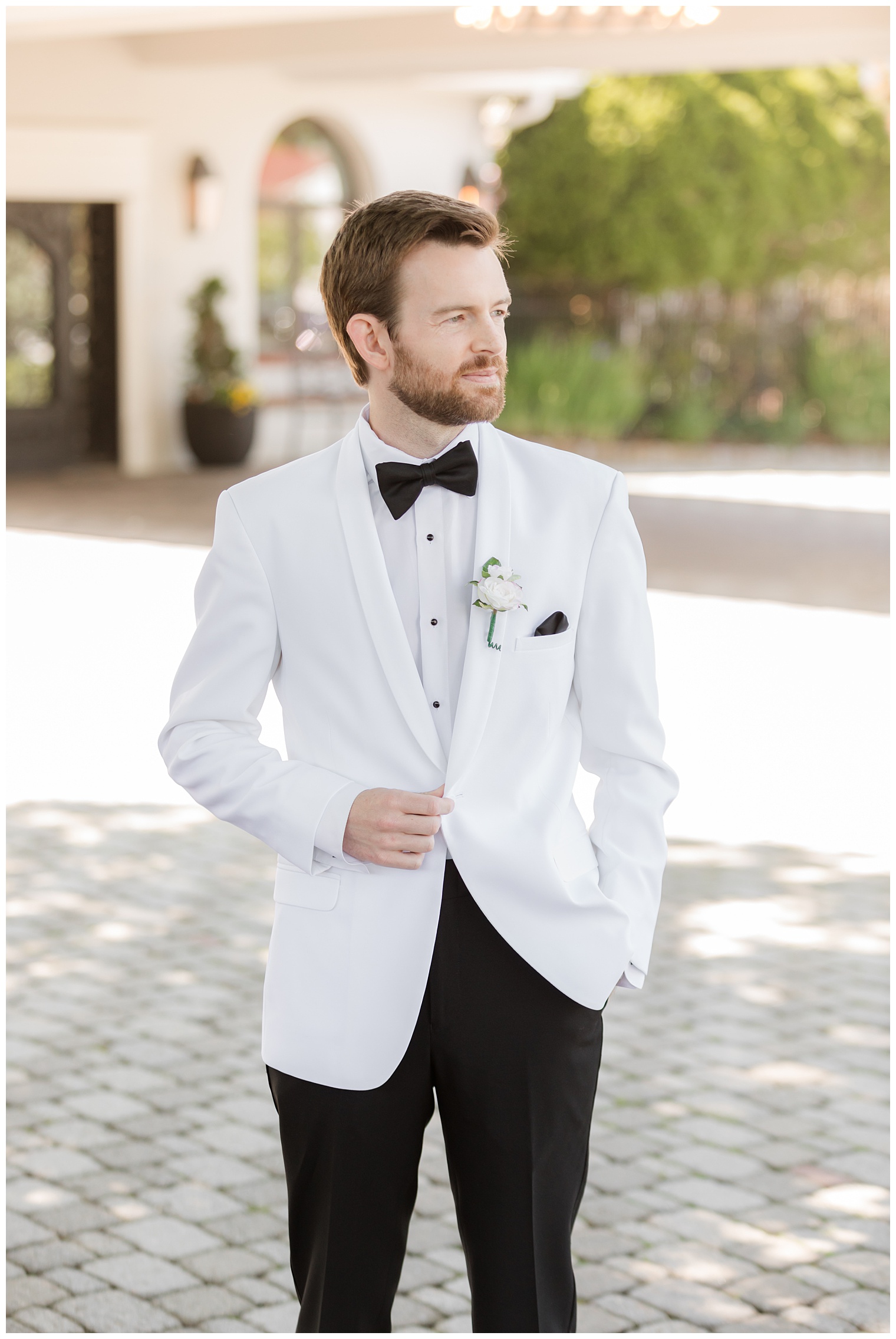 groom portrait