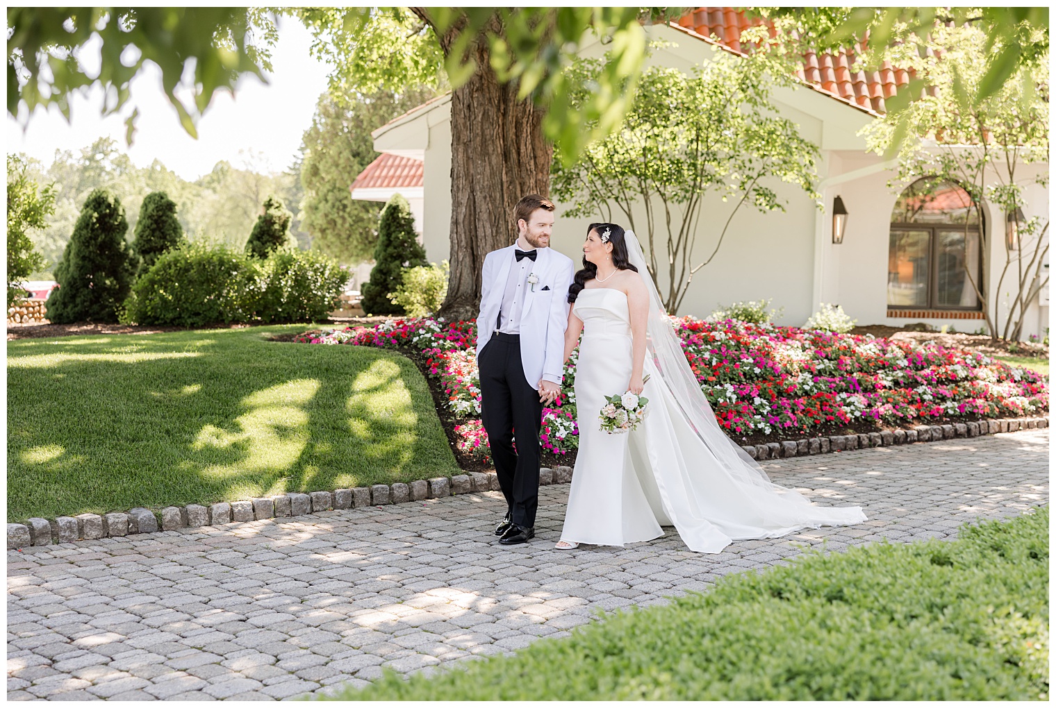 groom and bride