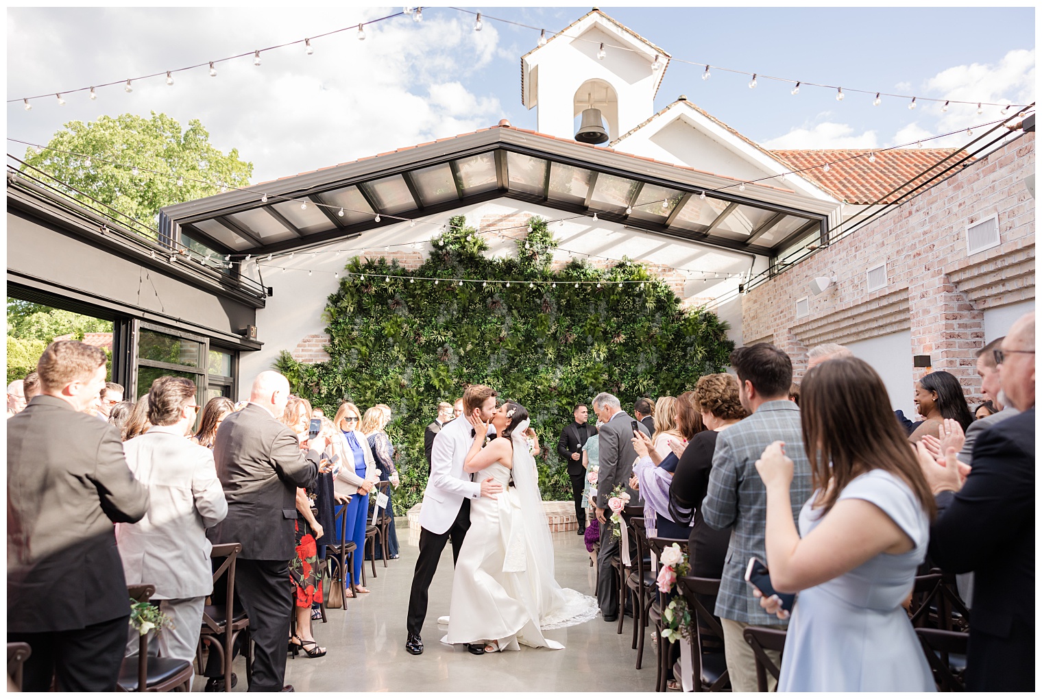 guests celebrating the newlyweds